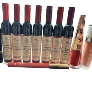 Lot of new 10 lip glosses &Lipstick , and 1 lip liner